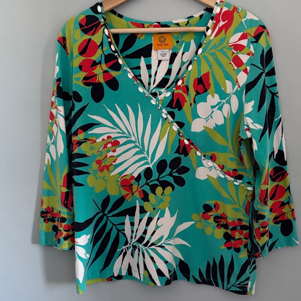 Ruby Rd Tropical Print V Neck Embellished Top Size L
